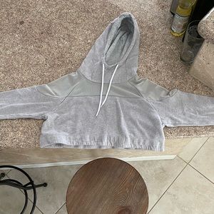 GYMSHARK cropped hoodie